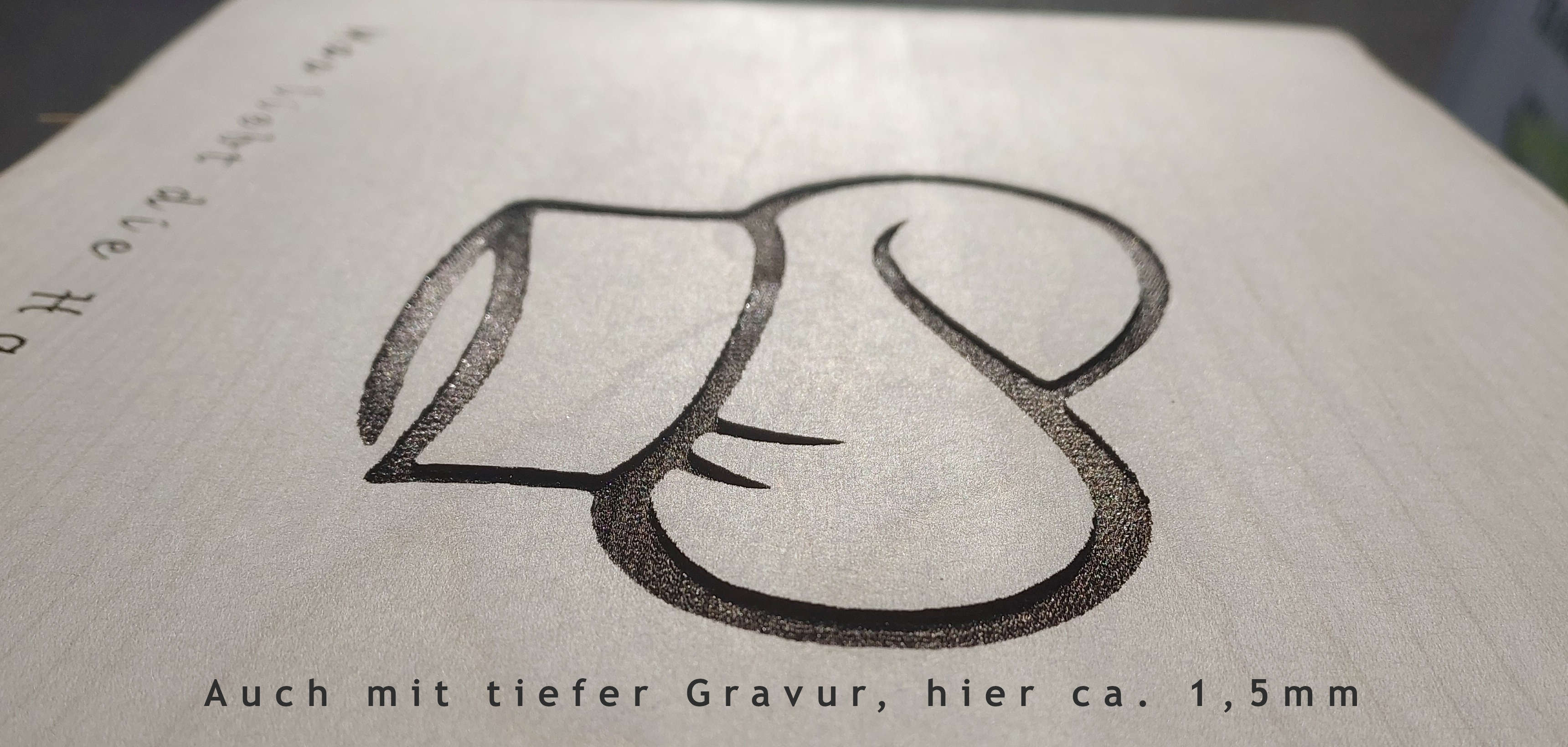 Holzschneidbrett Lasergravur Wien